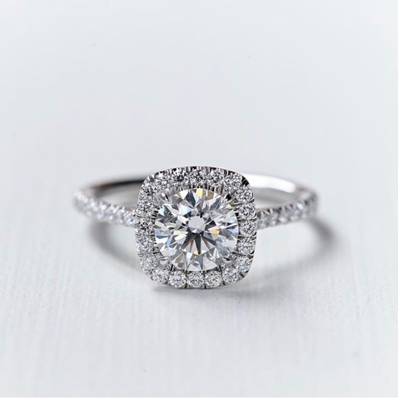 1-3Ct Round Cut VVS Lab Dia Halo Engagement Ring - Picture 16 of 16